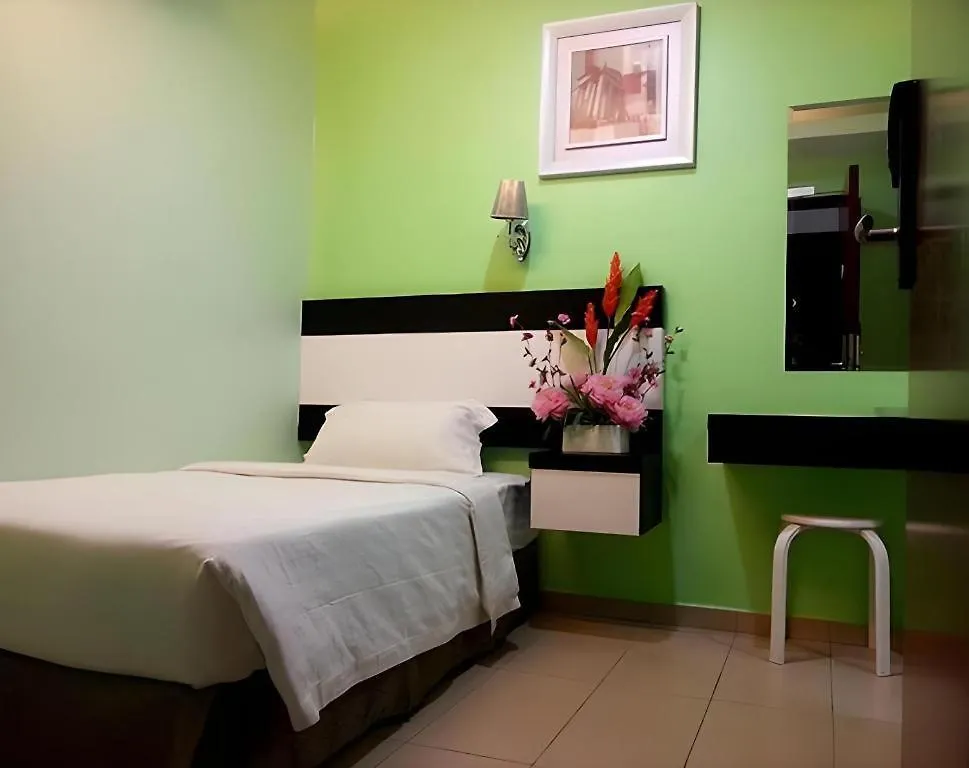 Hotel Star Moon Malacca 2*,