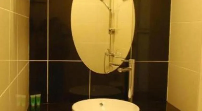Hotel Star Moon Malacca 2*,